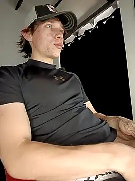 Snapshot of Logan_sixxer chatting on 02-21-26, 07:48 Logan sixxer online show from 02-21-26, 07:48