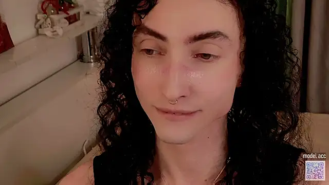 Queen of tease online show from 01-12-26, 05:12