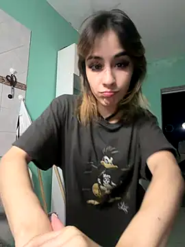 Snapshot of Babylovetiernax chatting on 11-20-25, 05:51 Babylovetiernax online show from 11-20-25, 05:51