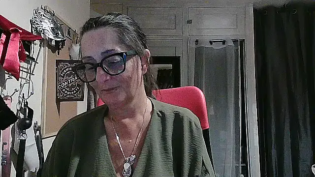 Mistress-Ivy51 online show from 10-07-25, 05:54