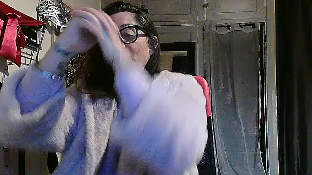 Mistress-Ivy51 online show from 10-13-25, 06:24