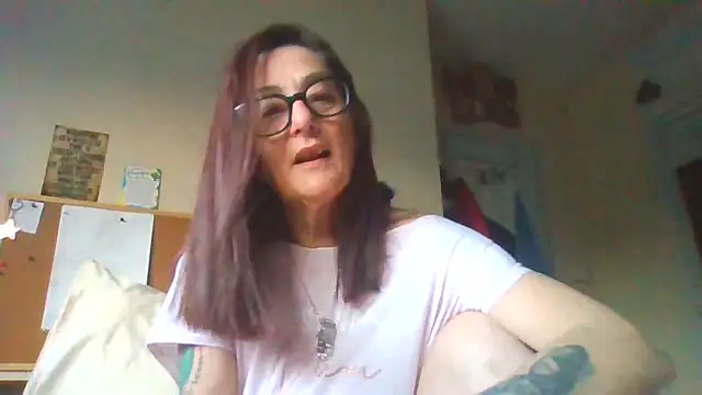 Mistress-Ivy51 online show from 04-27-26, 05:05