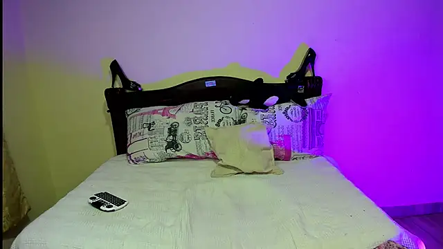  viollette  online show from 09-15-25, 12:32