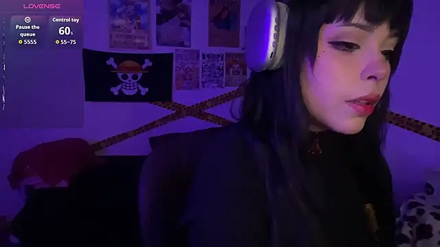 PixelKitty  online show from 11-22-25, 11:04