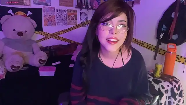 PixelKitty  online show from 11-26-25, 04:52