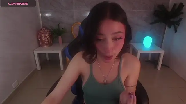 venuss09 s online show from 09-28-25, 01:49