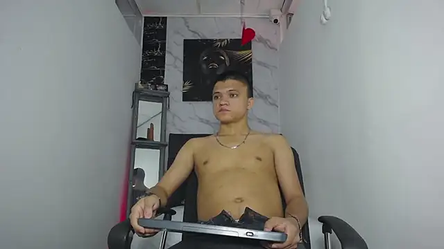 aly n sebas online show from 09-18-25, 07:49