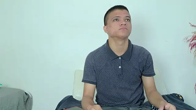 aly n sebas online show from 04-18-26, 01:42