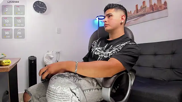  Juanes online show from 10-27-25, 10:03