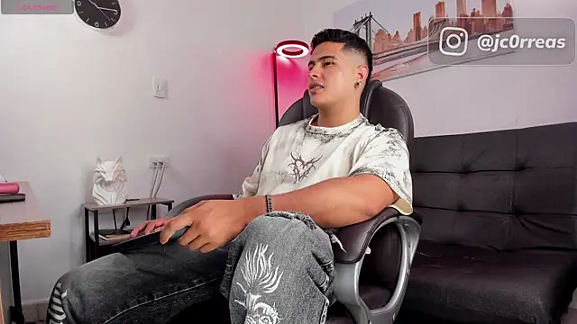  Juanes online show from 11-19-25, 08:31