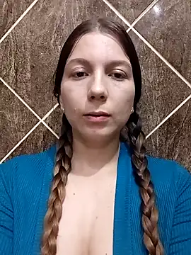 Arianna Moss online show from 10-22-25, 02:45