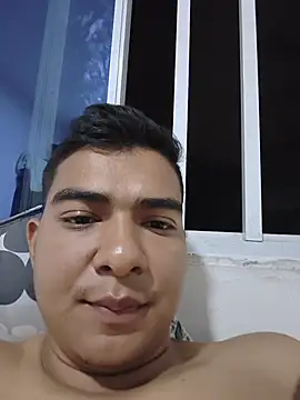 Snapshot of DeivanR_6 chatting on 11-13-25, 03:27 DeivanR 6 online show from 11-13-25, 03:27