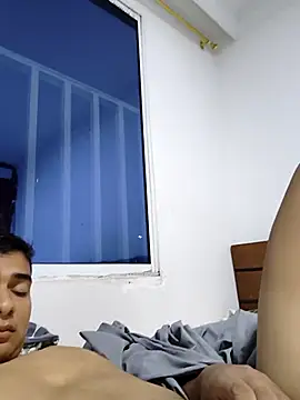 Snapshot of DeivanR_6 chatting on 11-16-25, 07:58 DeivanR 6 online show from 11-16-25, 07:58