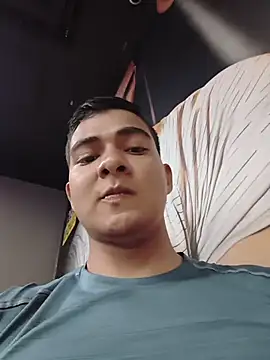 Snapshot of DeivanR_6 chatting on 11-20-25, 09:47 DeivanR 6 online show from 11-20-25, 09:47