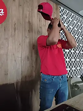 Snapshot of DeivanR_6 chatting on 11-24-25, 04:51 DeivanR 6 online show from 11-24-25, 04:51