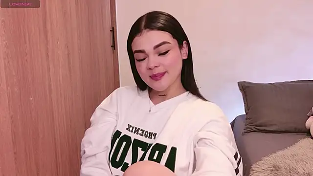 Snapshot of DulceDuarte chatting on 11-07-25, 04:45 DulceDuarte online show from 11-07-25, 04:45