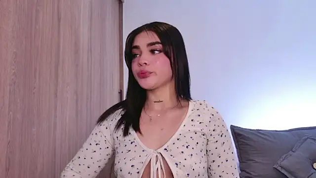 Snapshot of DulceDuarte chatting on 12-05-25, 01:03 DulceDuarte online show from 12-05-25, 01:03