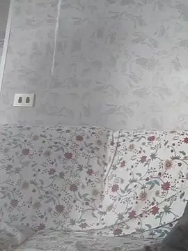 Snapshot of cazzoweb chatting on 12-17-25, 02:34 cazzoweb online show from 12-17-25, 02:34