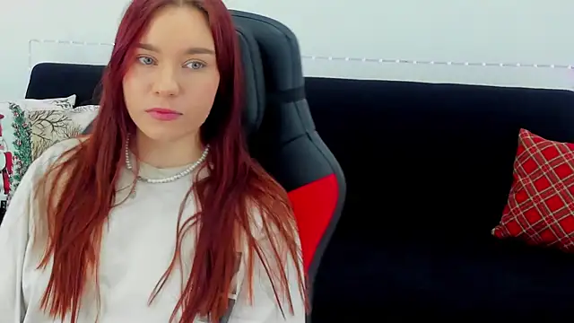 NoraHaynes online show from 12-16-25, 03:00