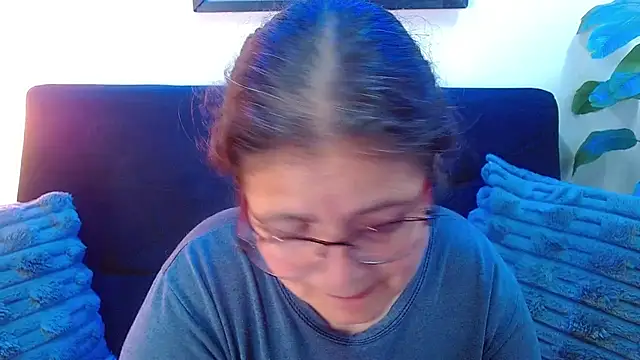 Snapshot of Linda_banks_ chatting on 10-08-25, 01:47 Linda banks online show from 10-08-25, 01:47