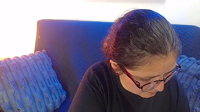 Snapshot of Linda_banks_ chatting on 12-03-25, 01:46 Linda banks online show from 12-03-25, 01:46