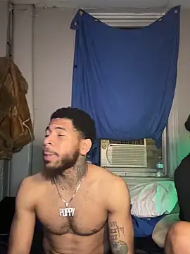 Snapshot of 1mistaGoodWood chatting on 11-16-25, 05:35 1mistaGoodWood online show from 11-16-25, 05:35