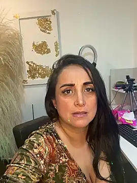 hotadhara01 online show from 12-14-25, 03:01