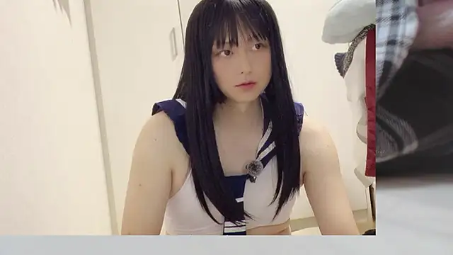 Mia032 online show from 10-19-25, 02:29