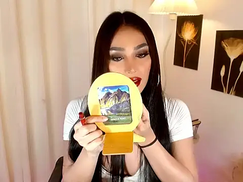 Brilliance Goddess online show from 12-15-25, 06:50