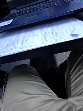 Snapshot of ganduno1 chatting on 10-18-25, 09:48 ganduno1 online show from 10-18-25, 09:48