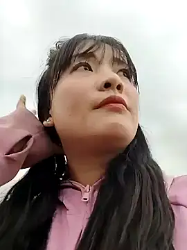 Snapshot of asian_2k chatting on 12-19-25, 12:39 asian 2k online show from 12-19-25, 12:39