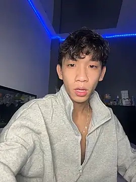 Snapshot of Kailertwink chatting on 07-05-26, 04:41 Kailertwink online show from 07-05-26, 04:41