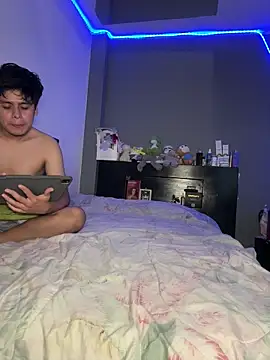 Snapshot of Kailertwink chatting on 08-02-26, 04:11 Kailertwink online show from 08-02-26, 04:11