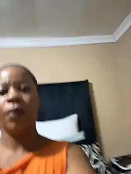 THICKBUNNYCHICKxxx online show from 04-15-26, 07:58