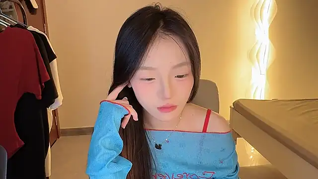 Snapshot of Robin-o3 chatting on 09-20-25, 03:35 Robin-o3 online show from 09-20-25, 03:35