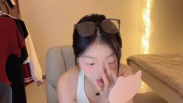 Snapshot of Robin-o3 chatting on 09-21-25, 02:29 Robin-o3 online show from 09-21-25, 02:29