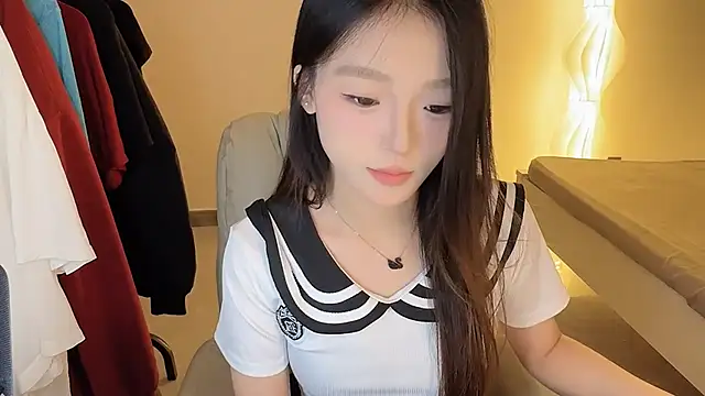 Snapshot of Robin-o3 chatting on 10-08-25, 09:18 Robin-o3 online show from 10-08-25, 09:18