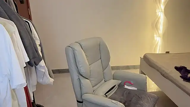 Snapshot of Robin-o3 chatting on 11-02-25, 05:48 Robin-o3 online show from 11-02-25, 05:48