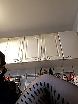 Snapshot of ShineBright88 chatting on 01-05-26, 08:01 ShineBright88 online show from 01-05-26, 08:01