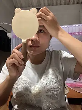 NhuFox online show from 09-10-25, 02:06