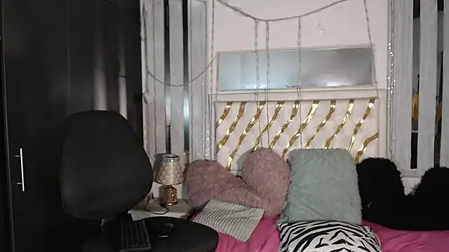 julieta sweet  online show from 10-03-25, 03:47