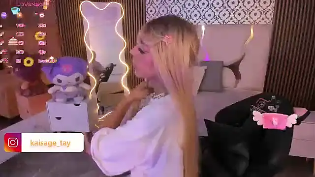 Snapshot of kaisage_tay chatting on 10-07-25, 12:02 kaisage tay online show from 10-07-25, 12:02