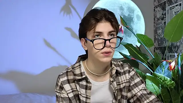 Oliver Starboy online show from 10-07-25, 04:42