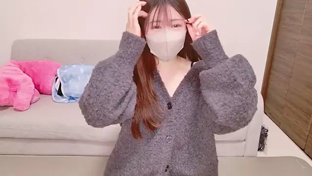 Snapshot of ena_7 chatting on 03-08-26, 03:27 ena 7 online show from 03-08-26, 03:27