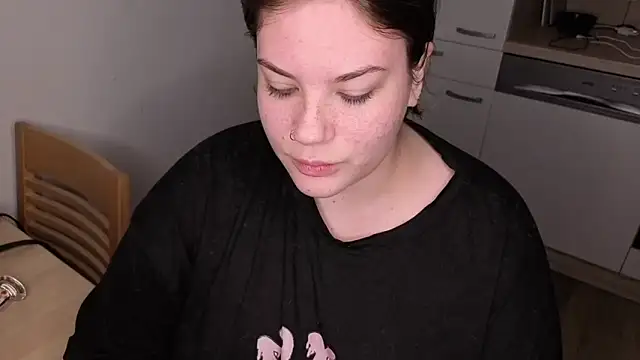 MaeNoir online show from 11-07-25, 09:59