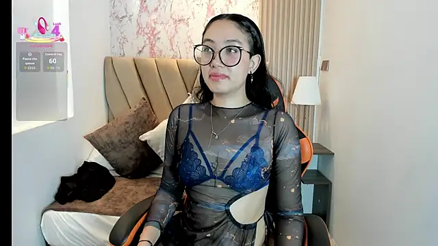 Snapshot of Yuna__Min chatting on 09-20-25, 12:06 Yuna  Min online show from 09-20-25, 12:06