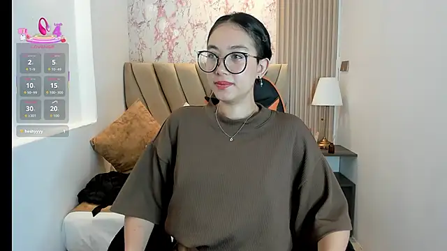 Snapshot of Yuna__Min chatting on 09-26-25, 12:42 Yuna  Min online show from 09-26-25, 12:42