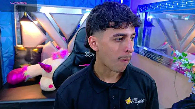 Snapshot of Alan_Del_Reyx chatting on 09-26-25, 04:38 Alan Del Reyx online show from 09-26-25, 04:38