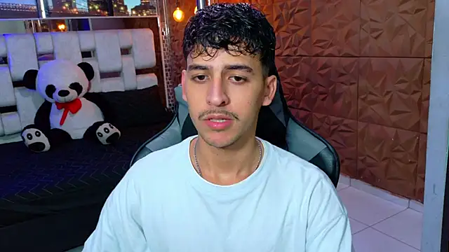 Snapshot of Alan_Del_Reyx chatting on 09-30-25, 05:07 Alan Del Reyx online show from 09-30-25, 05:07