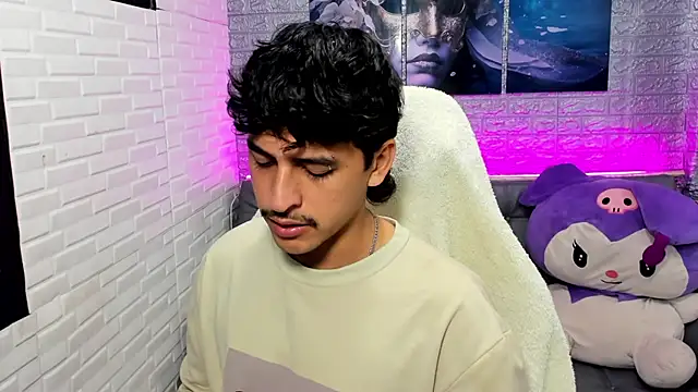 Snapshot of Alan_Del_Reyx chatting on 01-07-26, 05:54 Alan Del Reyx online show from 01-07-26, 05:54